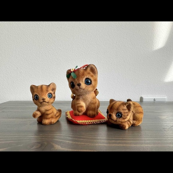 Vintage flocked (fuzzy) kittens x 3 
Made in Japan - Picture 4 of 7
